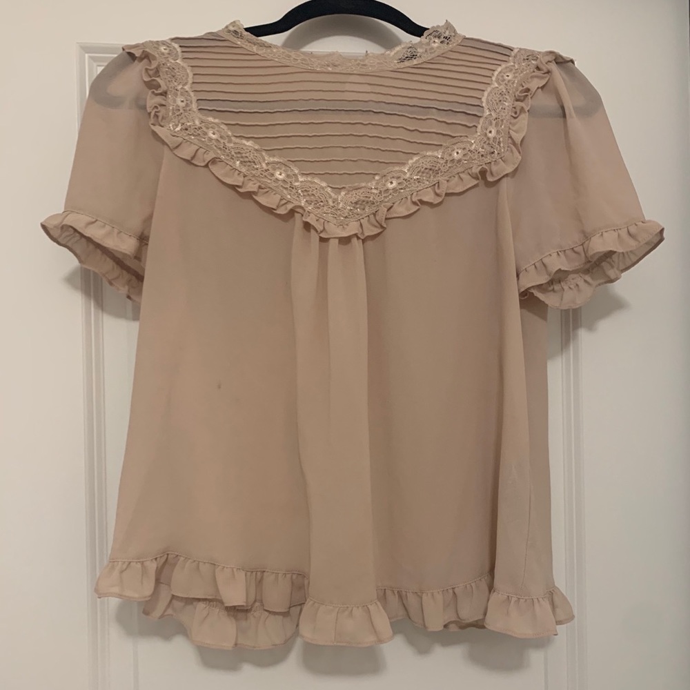Dainty Blouse